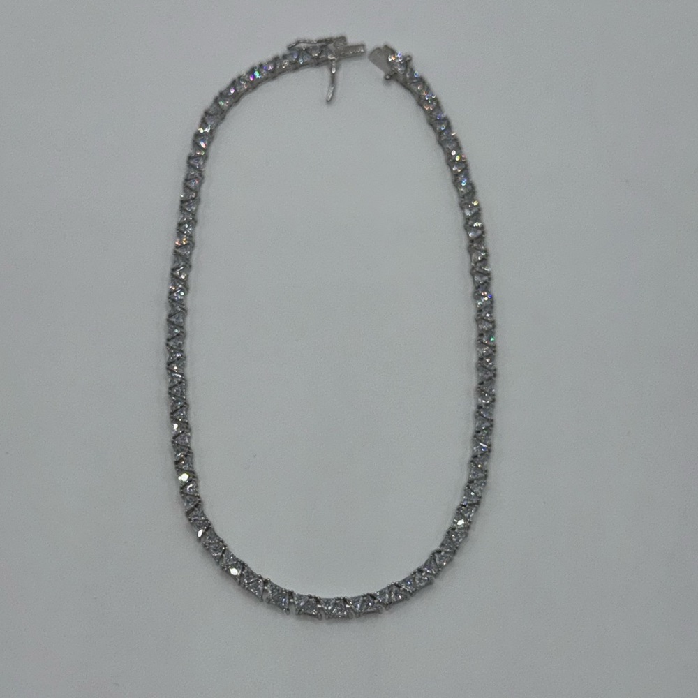 18k 60ct Trillion Tennis Necklace - Picture 11 of 16